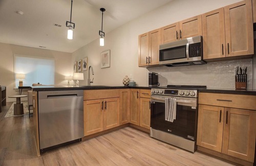 Kensington Apartment | Landing at Hagert and York - 1 Bedroom in East .