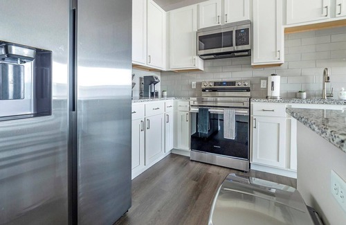 Northwest Columbus Apartment | Landing at Kendall Park - 2 Bedrooms in Governo.