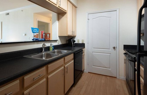 Creve Coeur Apartment | Landing at Kings Landing Apartment Homes - 1 Bedroom in Downtown Creve Coeur