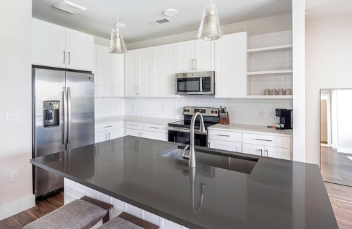 Wetmore Apartment | Landing at La Tierna - 2 Bedrooms in Northwest .