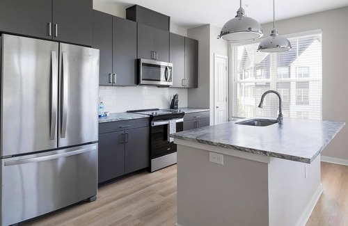 Huntsville Apartment | Landing at Laurel at Dry Creek - 2 Bedrooms in .
