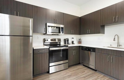 Mira Mesa Apartment | Landing at Legacy Apartment Homes - 2 Bedrooms in Mira Mesa