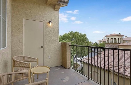 Mira Mesa Apartment | Landing at Legacy Apartment Homes - 2 Bedrooms in Mira Mesa