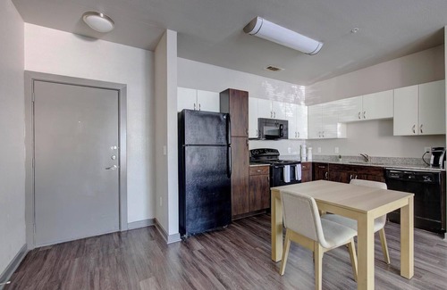 Tobin Hill Apartment | Landing at Lofts on Main - 2 Bedrooms in Tobin .