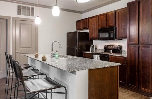 Georgetown Apartment | Landing at Madison at Westinghouse - 2 Bedrooms in Downtown Georgetown
