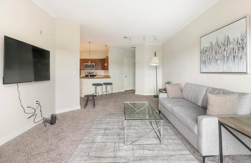 Chillum Apartment | Landing at Mode at Hyattsville - 1 Bedroom in H.