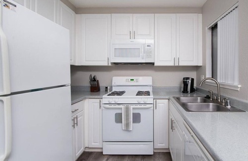 South Redlands Apartment | Landing at Parkview Terrace - 2 Bedrooms in South Redlands