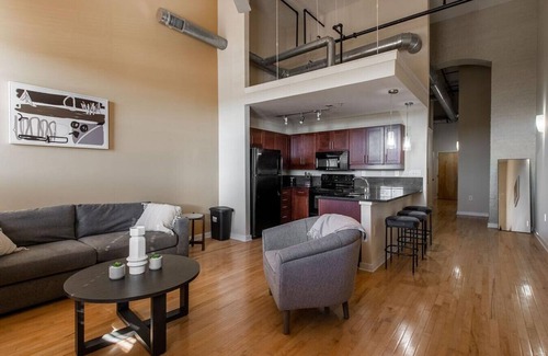 Petersburg Apartment | Landing at Perry Street Lofts - 2 Bedrooms in Petersburg