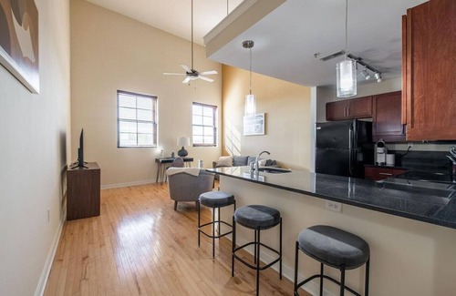 Petersburg Apartment | Landing at Perry Street Lofts - 2 Bedrooms in Petersburg