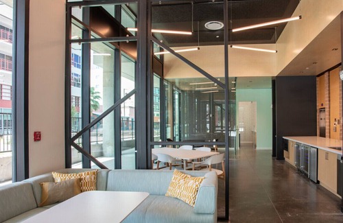 Downtown Tucson Apartment | Landing at RendezVous Urban Flats - 1 Bedroom in South Tucson