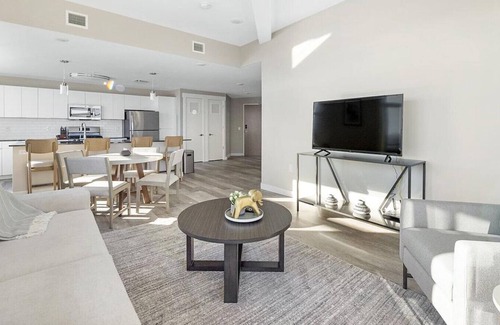 Sandy Apartment | Landing at Seven Skies - 2 Bedrooms in Downtown Sandy