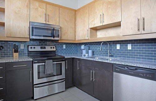 Petersburg Apartment | Landing at Star Lofts - 1 Bedroom in Petersburg