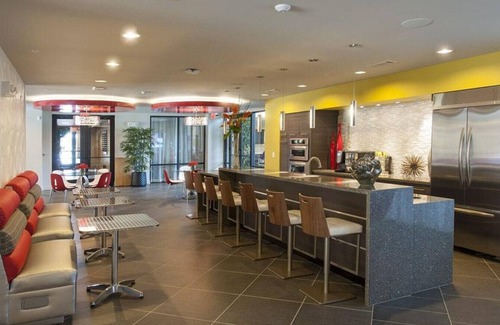 Sugar Land Apartment | Landing at Telfair Lofts - 2 Bedrooms in Downtown Sugar Land