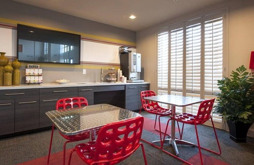 Sugar Land Apartment | Landing at Telfair Lofts - 2 Bedrooms in Downtown Sugar Land