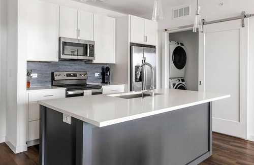 Austin Apartment | Landing at The Artesian at Bee Cave - 1 Bedroom.