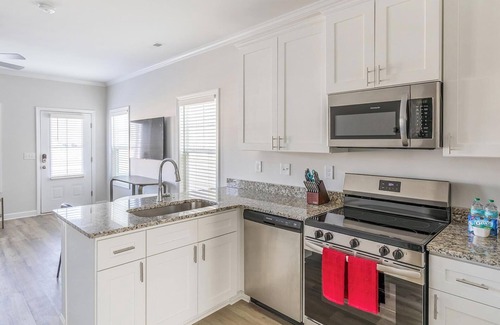 Huntsville Apartment | Landing at The Cottages at Oak Grove Dairy - 1 .