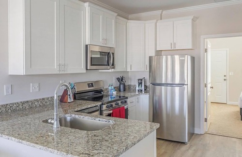 Huntsville Apartment | Landing at The Cottages at Oak Grove Dairy - 1 .