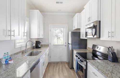 Huntsville Apartment | Landing at The Cottages at Oak Grove Dairy - 2 .