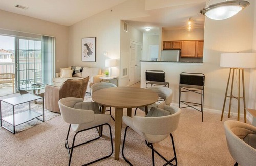 Ellicott City Apartment | Landing at The Elms at Montjoy - 2 Bedrooms in Downtown Ellicott City