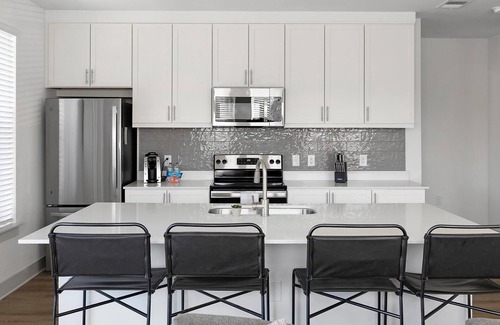 Huntsville Apartment | Landing at The Gallery - 2 Bedrooms in West Hun.