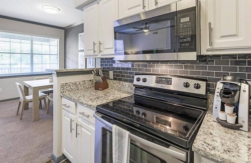 Fort Worth Apartment | Landing at The Heights of Cityview - 2 Bedrooms in Downtown Fort Worth