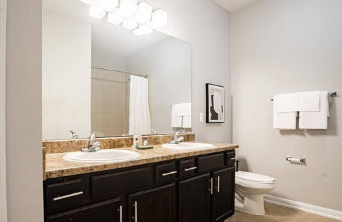 Atascocita Apartment | Landing at The Henry at Woodland Hills - 3 Bedrooms in Atascocita