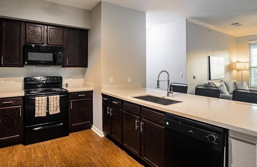 Atascocita Apartment | Landing at The Henry at Woodland Hills - 3 Bedrooms in Atascocita