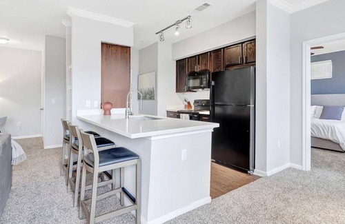 Atascocita Apartment | Landing at The Henry at Woodland Hills - 1 Bedroom in Atascocita