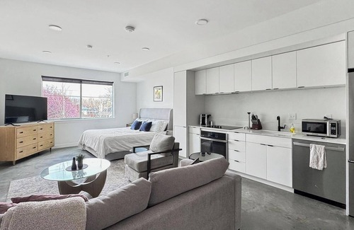 Liberty Wells Apartment | Landing at The Izzy - Studio in Sugar House