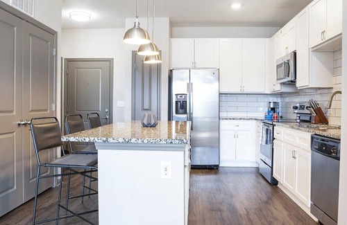 Cornelius Apartment | Landing at The Junction at Antiquity - 2 Bedrooms in Downtown Cornelius
