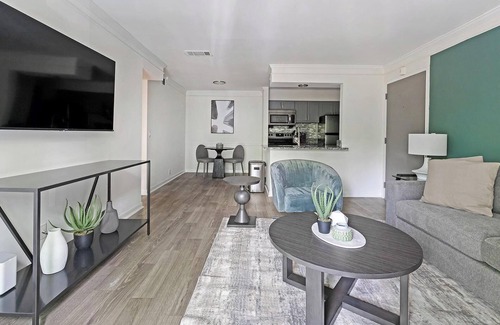 Green Hills Apartment | Landing at The Metropolitan - 1 Bedroom in Nash.