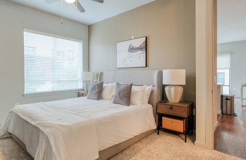 The Woodlands Apartment | Landing at The Millennium Six Pines - 3 Bedrooms in Town Center