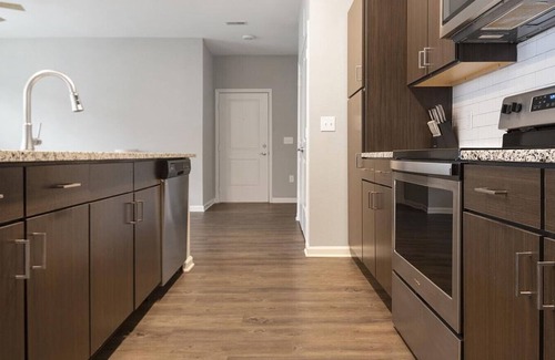 Chesterfield Apartment | Landing at The Parq at Chesterfield - 1 Bedroom in Chesterfield