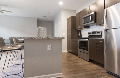 Chesterfield Apartment | Landing at The Parq at Chesterfield - 1 Bedroom in Chesterfield
