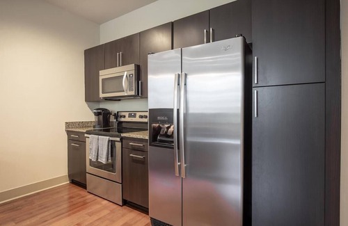 Downtown Baltimore Apartment | Landing at The Porter Brewers Hill - 1 Bedroom in Highlandtown
