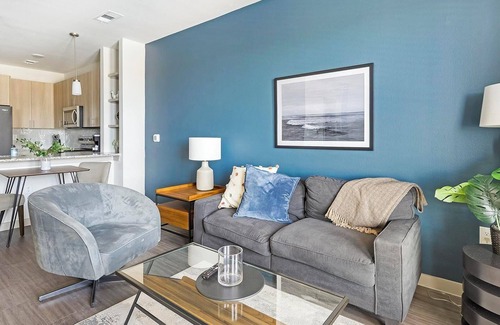 Anna Apartment | Landing at The Quinn - Studio in Anna