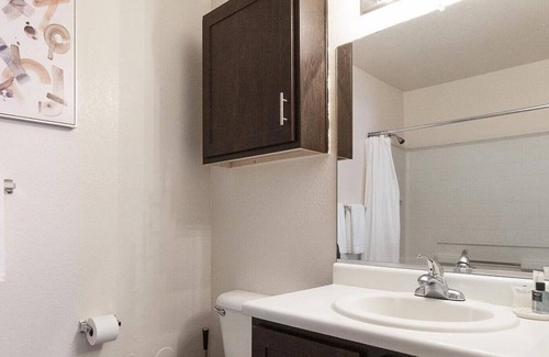 El Paso Apartment | Landing at The Retreat at Mesa Hills - 1 Bedroom in Sunland Park North