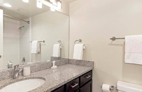 Cherry Creek Apartment | Landing at The Seasons of Cherry Creek - Studio in Cherry Creek