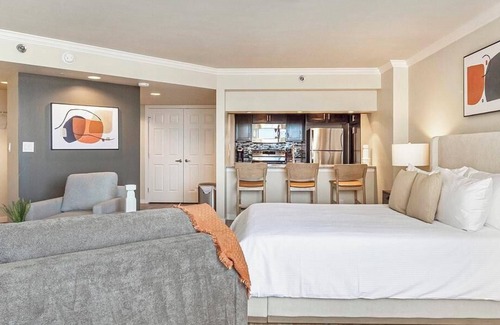 Cherry Creek Apartment | Landing at The Seasons of Cherry Creek - Studio in Cherry Creek