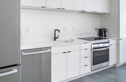 Sugar House Apartment | Landing at The Izzy - Studio in Sugar House