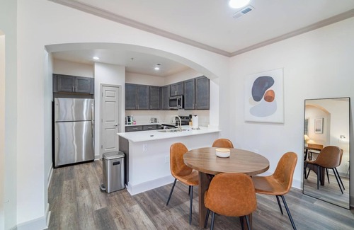 Corryville Apartment | Landing at The Village at Stetson Square - 2 Be.