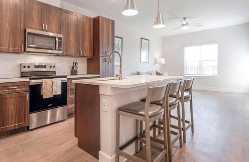 Seguin Apartment | Landing at The Virginia - 1 Bedroom in Seguin