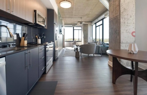 Baileys Crossroads Apartment | Landing at Three Collective - 2 Bedrooms in Fal.