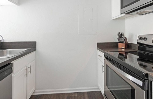 Sunbeam Apartment | Landing at Timberwalk at Mandarin - 1 Bedroom i.