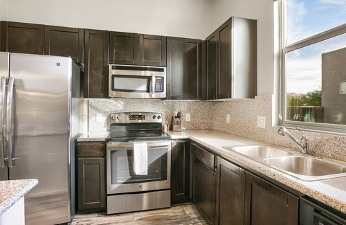 Fort Myers Apartment | Landing at Vantage - 2 Bedrooms in Hancock