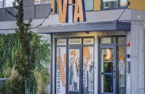 South Salt Lake Apartment | Landing at VIA Apartments - 2 Bedrooms in Downt.