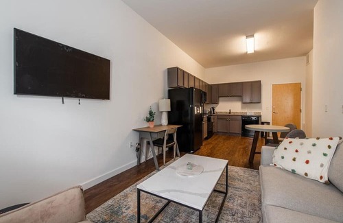Church Hill Apartment | Landing at Vida East - 1 Bedroom in Church Hill