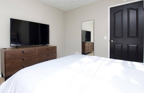 Temecula Apartment | Landing at Vista Promenade - 1 Bedroom in Downtown Temecula