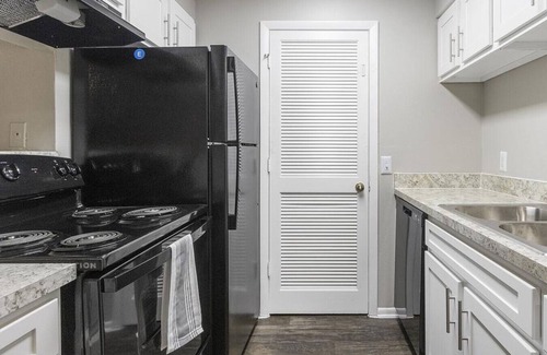 Plant City Apartment | Landing at Walden Lake - 2 Bedrooms in Downtown Plant City