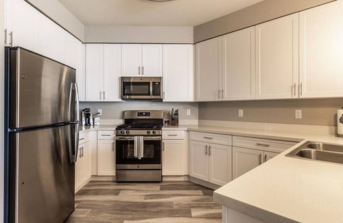 Sparks Apartment | Landing at Waterfront at the Marina - 1 Bedroom in Downtown Sparks
